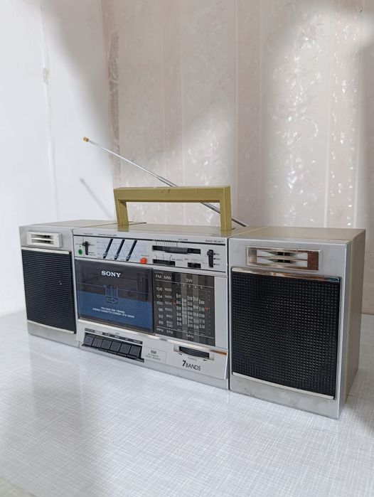 Продам магнитофон Sony