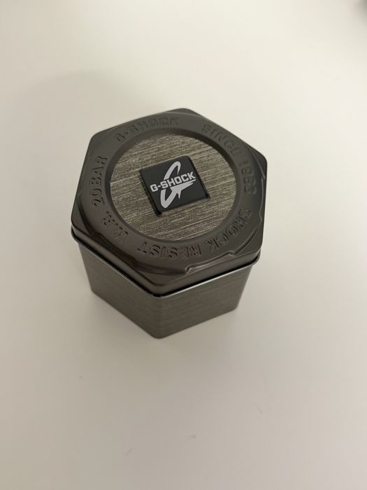 продам Casio G-Shock GST-B300S-1A (оригинал)