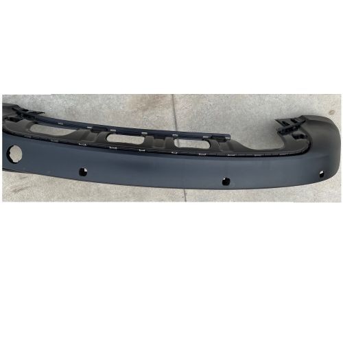 Spoiler bara spate spate Vw Tiguan, 09.2007-04.2011, cu orificiu de evacuare, cu gaura pt. auto pilot, 4 gauri senzori parcare,