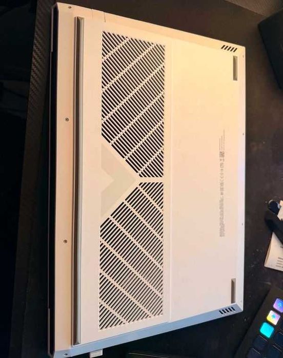 Laptop Gaming HP Victus 16 | RTX 3060 6GB 130W vbios | Ryzen 5 5600H 6/12 cores 4.2Ghz | Baterie 100% audio Bowers&Wilkins | 16GB DDR4 512GB SSD
