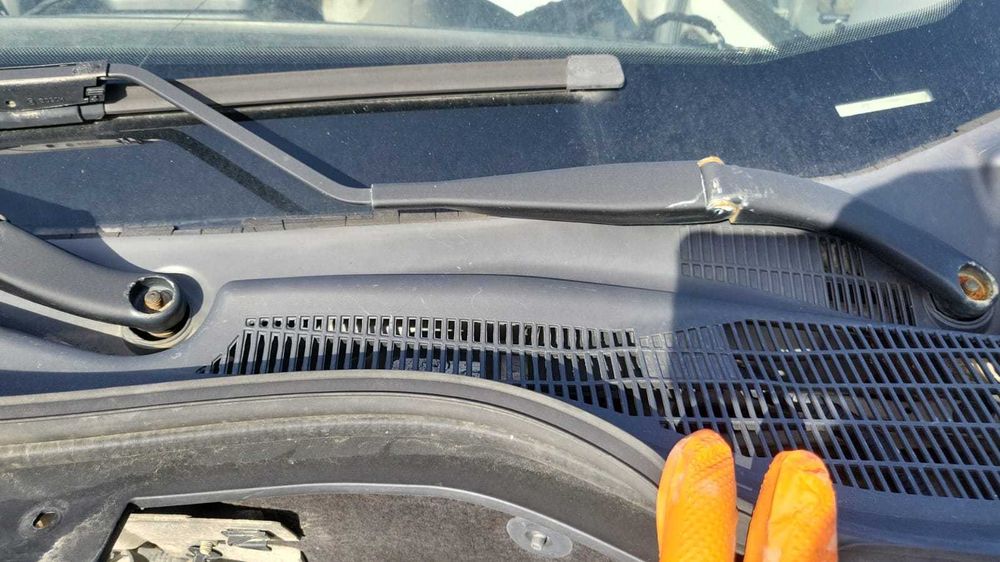 Ansamblu stergatoare citroen nemo 2011