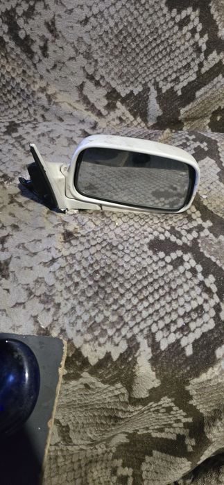 Зеркала на камри 10 и Карине е