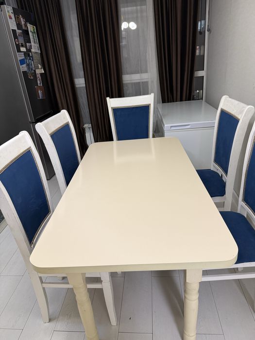 Продам стол со стульями