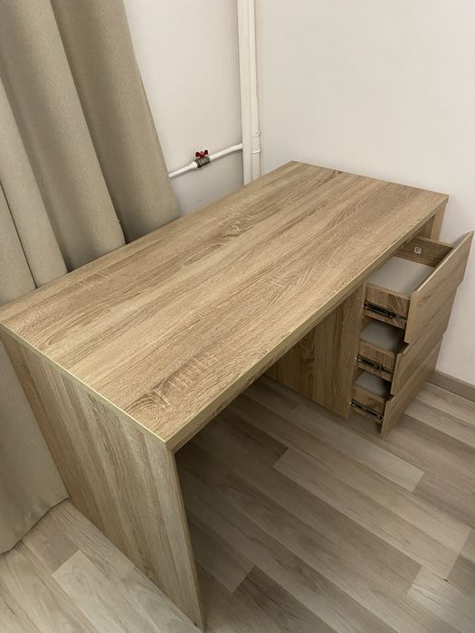 Birou facut la comanda