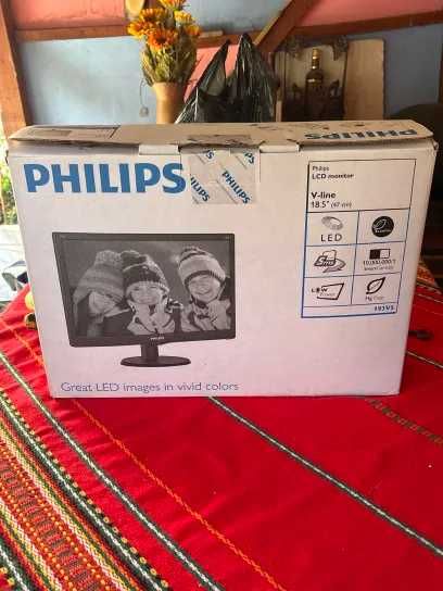 Монитор 18.5" Philips 60Hz