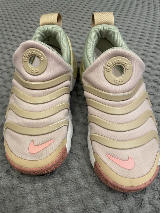 Детски маратонки Nike Dynamo Go
