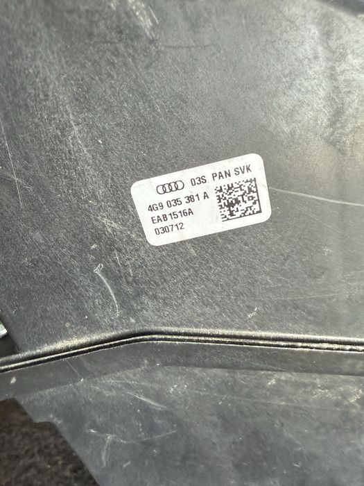 Бас колона буфер субуфер 4g9035381 Audi A6 A7 комби спортбек обикновен