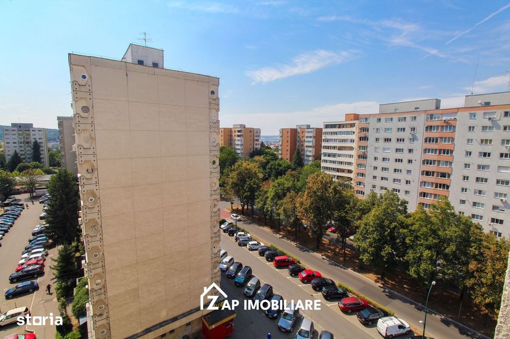 Dâmbul Pietros - Bulevardul 1848 - Ap 2 Camere Decomandat - Hol Pătrat