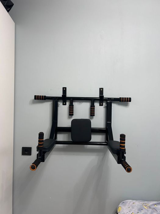 Продам турник для подтягивания