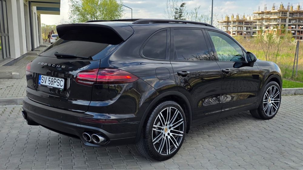 Porsche Cayenne 2017 E6 Facelift 3.0 D 300 CP Automat 8+1 Panoramic Suspensie Distronic Interior Full Electric 6 Butoane Platinium