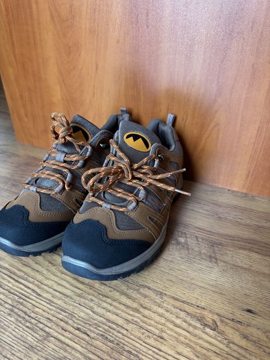 Мъжки спортни обувки