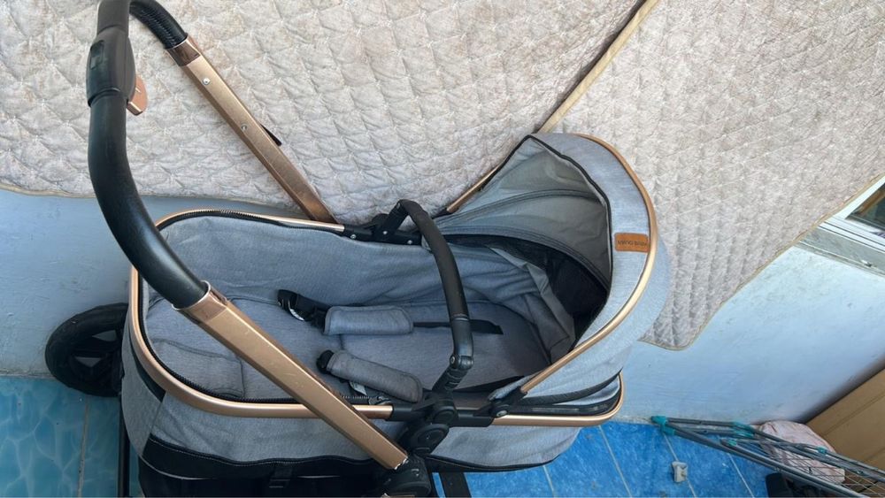 Коляска в отличном состоянии