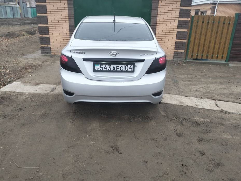 Hyundai solaris 2014 года