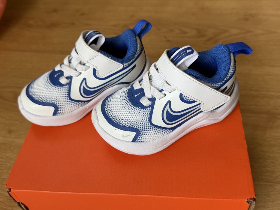 Бебешки маратонки Nike