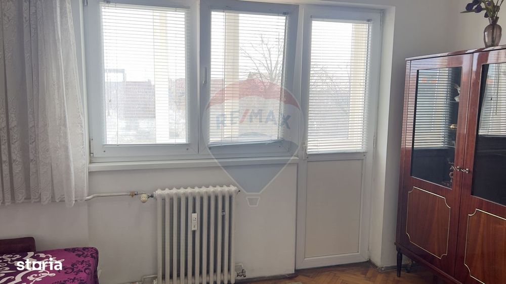 Apartament cu 3 camere de închiriat în zona Podgoria