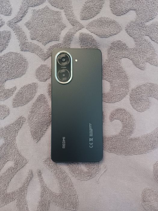 Redmi A5  4/64Gb Yangi tel 4kun boldi ishlatilganiga karobka yoq