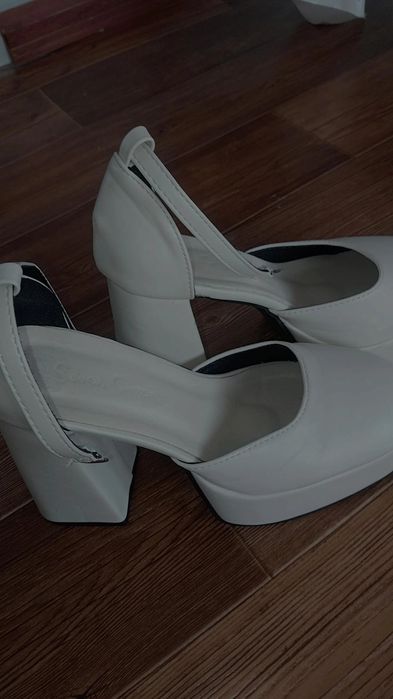 Туфли,нежно молочного цвета