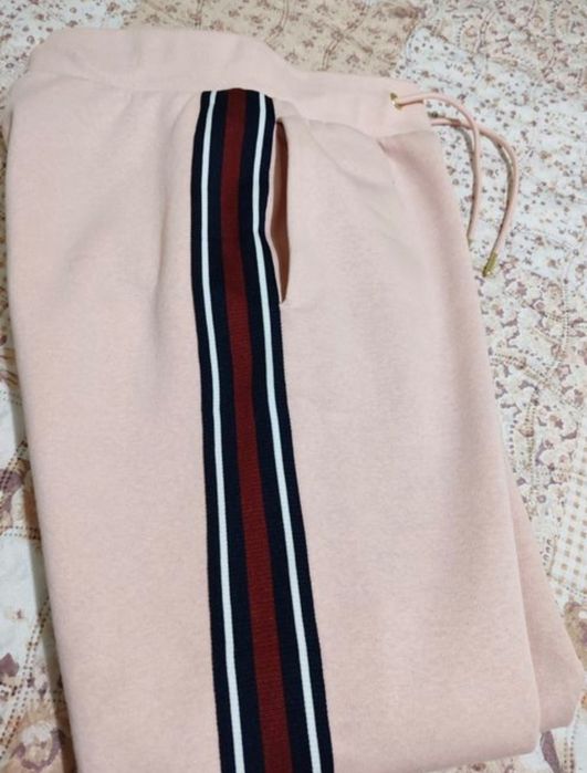 Дамско долнище Guess