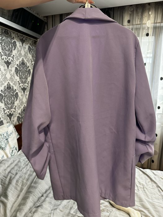 Лилав комплект сако + къси панталони – размер S