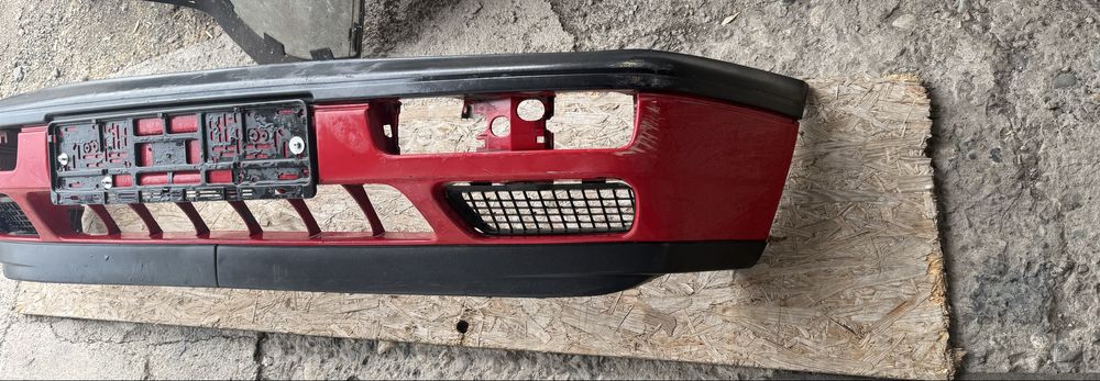 Бампер гольф 3 в наличии привозной