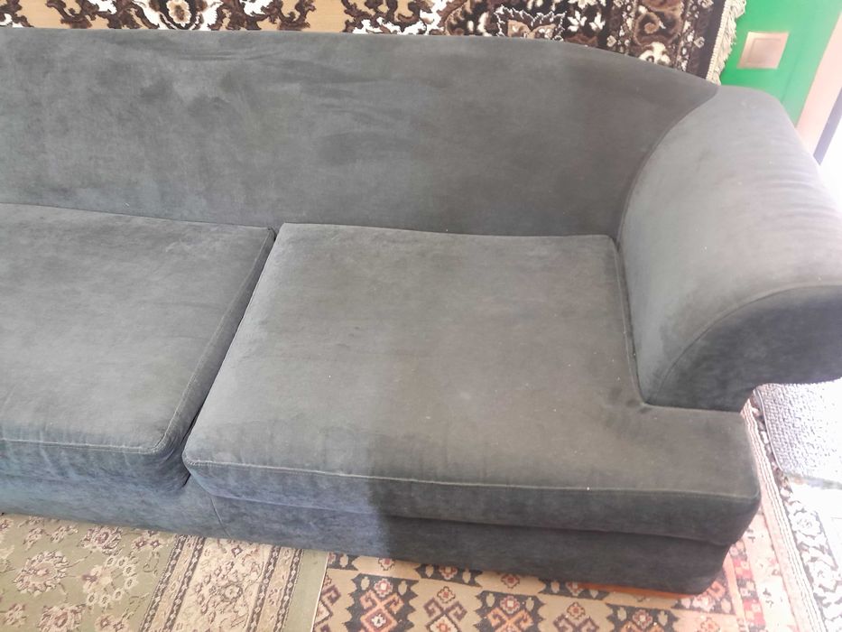 продам два дивана б/у