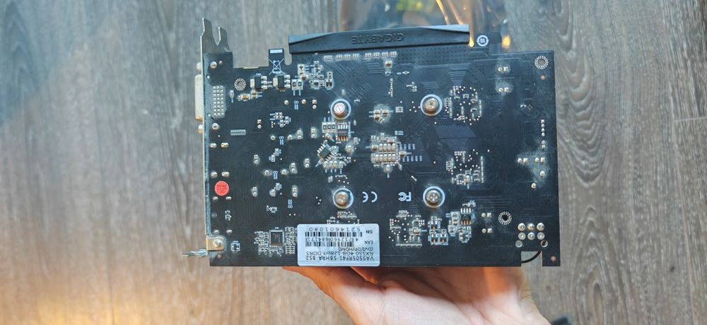 Placă video BIOSTAR Radeon RX 550 4GB GDDR5