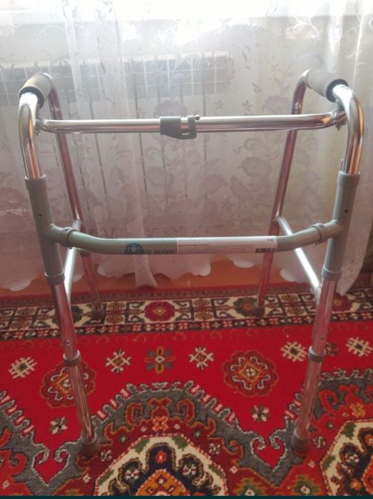 Продам ходунки для взрослых