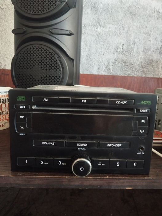 Lasetti mafon sotiladi