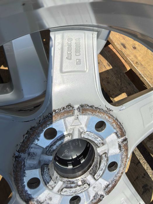 16 цола 5 х 112 мм Фолксваген ГОлф - 6,5 Инча / ЕТ 50