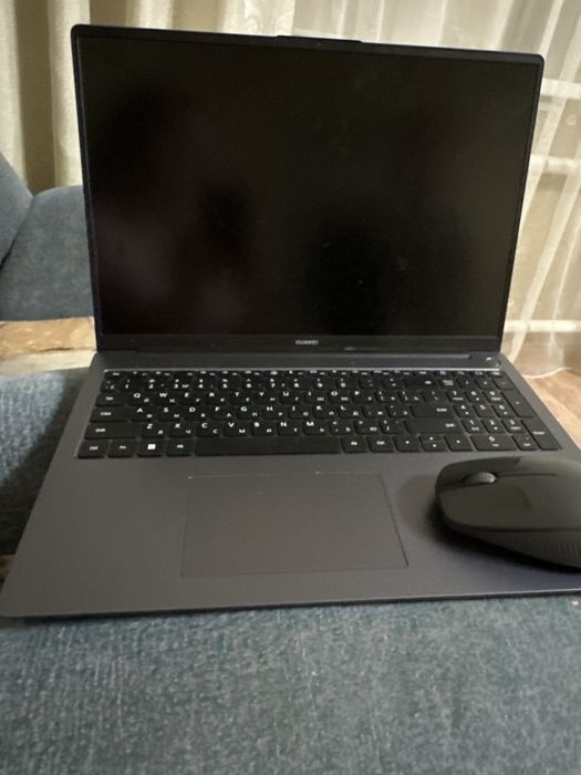 Huawei MateBook D 16