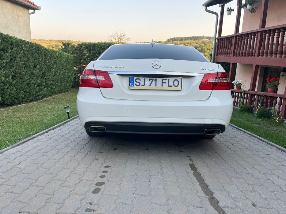 Mercedes-Benz E-Class W212 4Matic