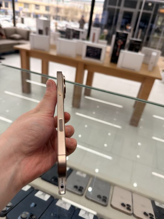 iPhone 16 pro max desert