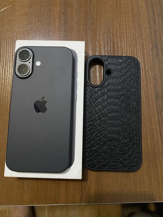 Продам Айфон 16 черный