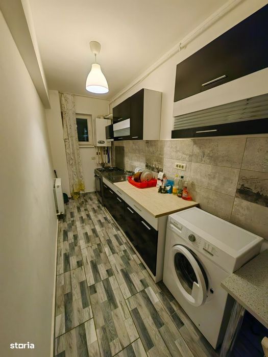 Garsoniera decomandata - mobilata si utilata - Militari Residence