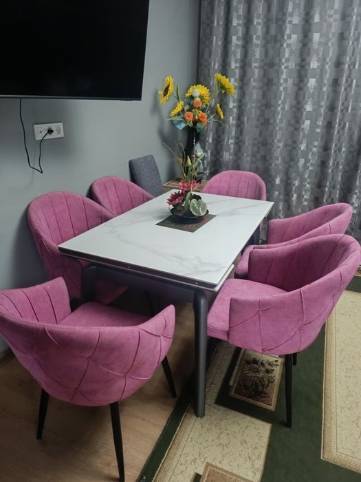 Продам качественные стулья