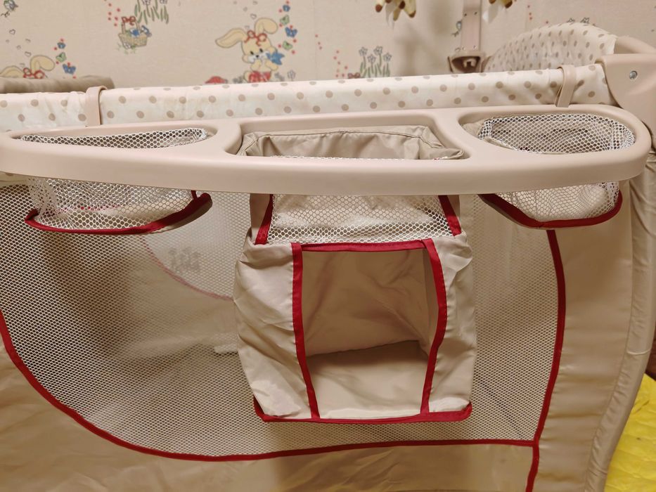 Преносима бебешка кошара Hauck Babycenter Жираф с две нива и аксесоари