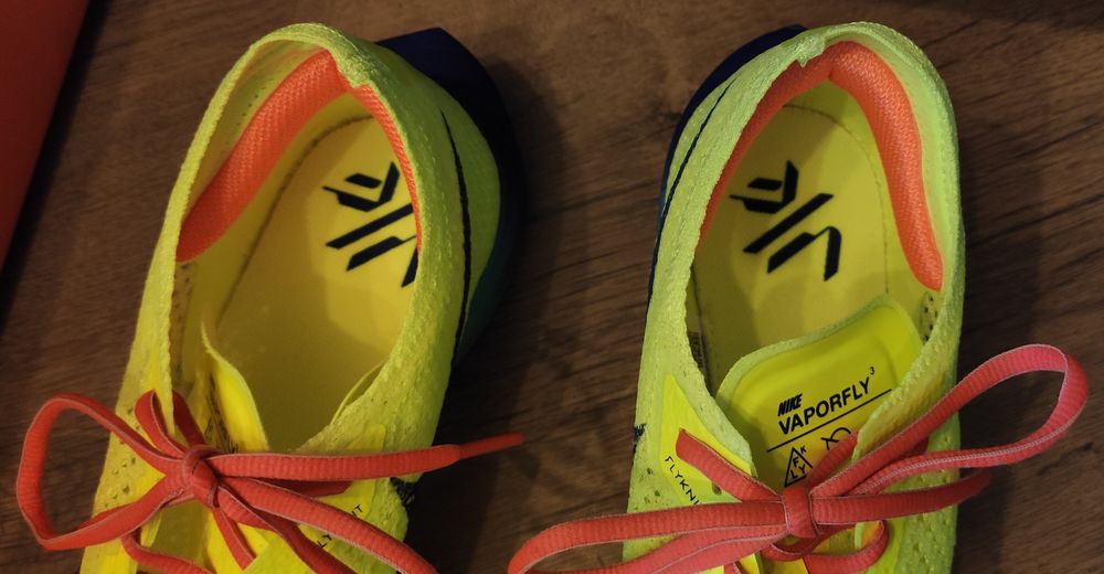 NIKE VAPORFLY 3 cabon номер 43