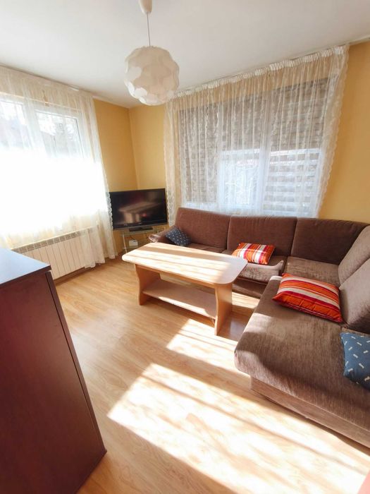 Продавам къща в гр. Перник кв. Клепало