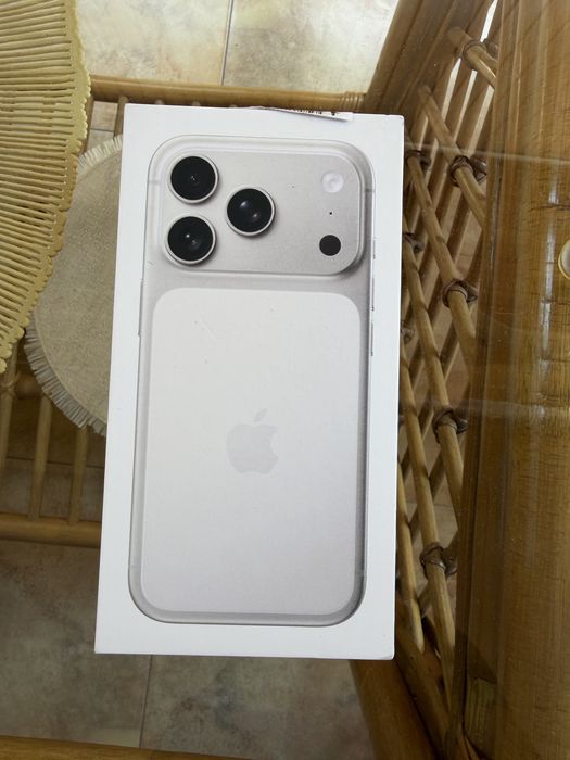 iPhone 17 Pro 256 GB Silver – Неразпечатан, 36 месеца гаранция от Yettel