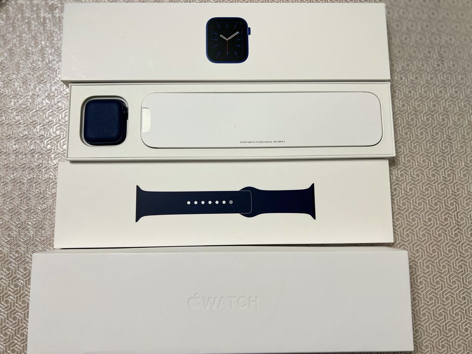 Часы Apple Wacth 6