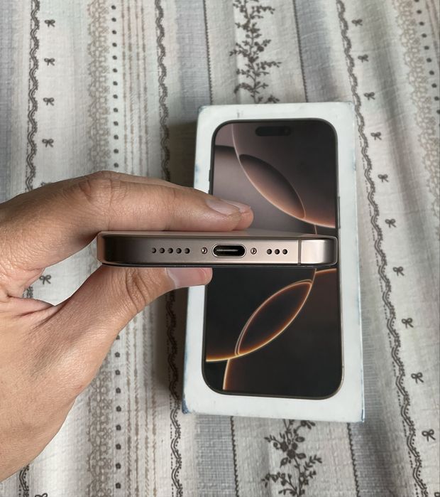 iPhone 16 pro 128gb ideal desert
