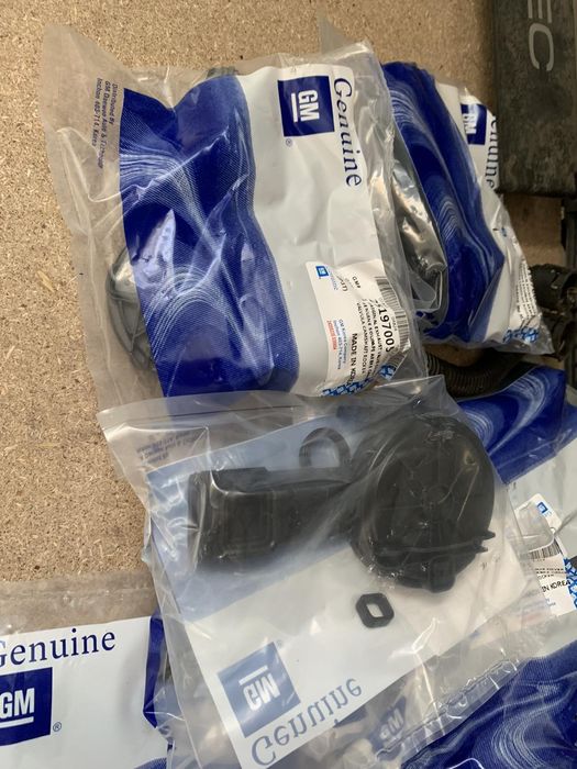 Клапан картерна вентилация GM