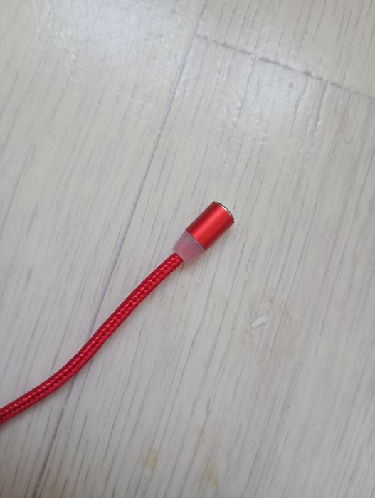 USB кабель с магнитным наконечникником