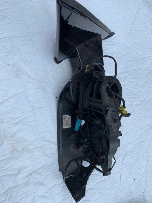 Oglinda exterioara dreapta bmw seria 3 G20 cu defect