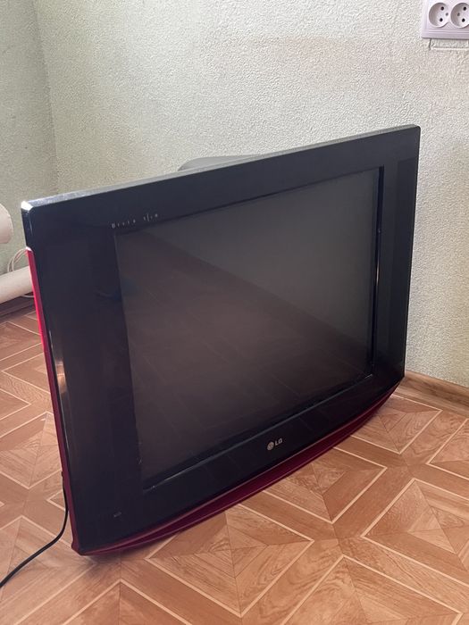 Продам Телевизор LG