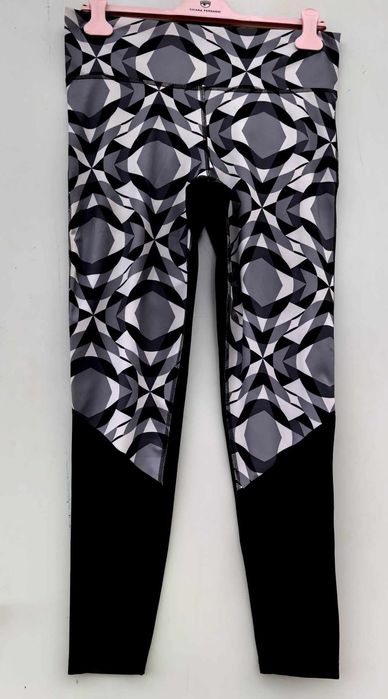 Adidas оригинален дамски клин Л размер нов