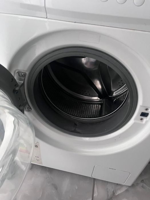 Продам срочни стиральную машину