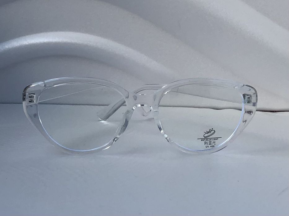 Прозрачни дамски очила за компютър