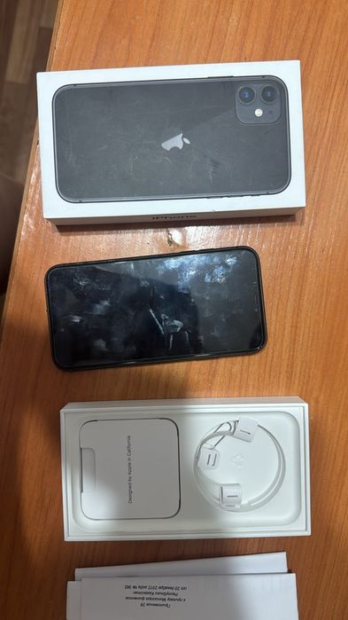 Продам iPhone 11