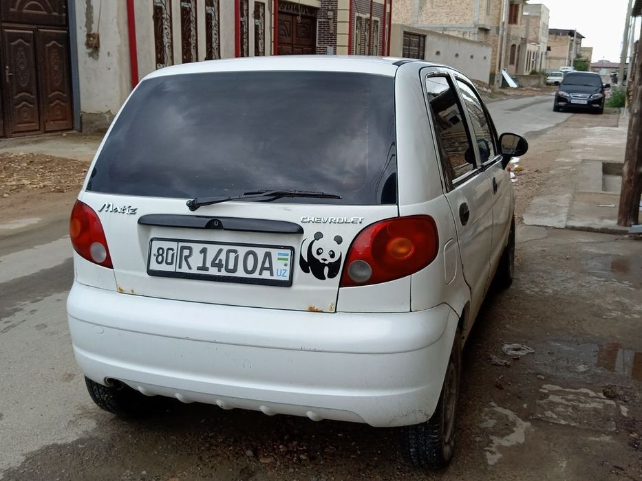 Holati zur. Mator remontdan chiqqan. Balonlari yangi.Narxi 2200